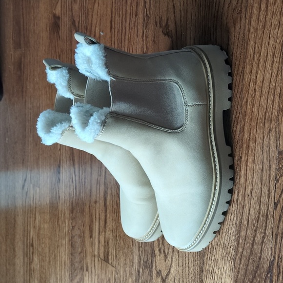 J. Crew Factory Beige Shearling Ankle Boots 6.5 - Picture 2 of 5